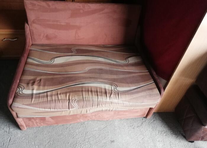 Grajewo ogłoszenia: Sprzedam kanape rozkładaną z pojemnikiem na pościel.